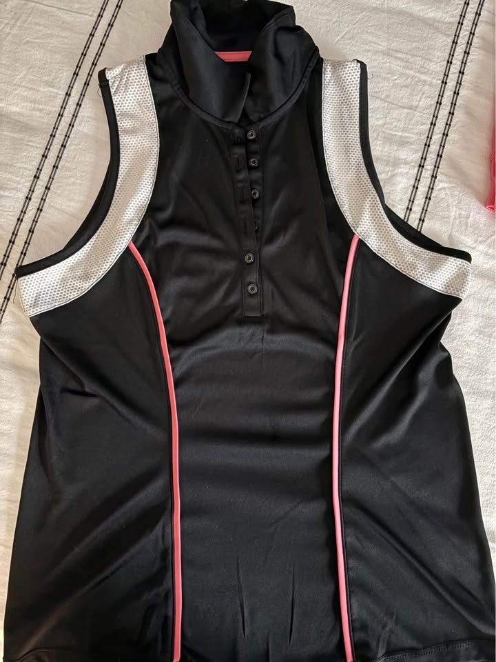 Adorable Ladies Golf Outfit - photo 5