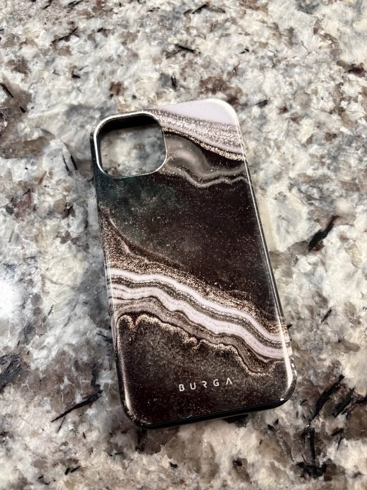 iPhone 13 Case & Screen