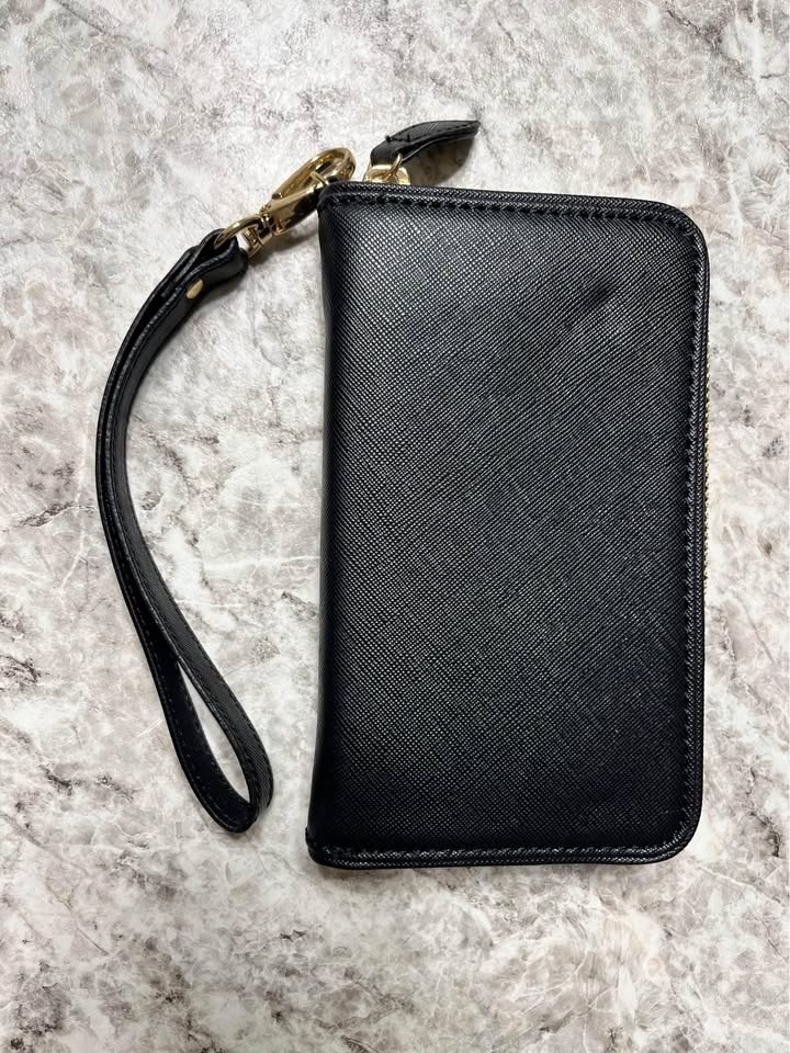 Black Aldo Wristlet - photo 2