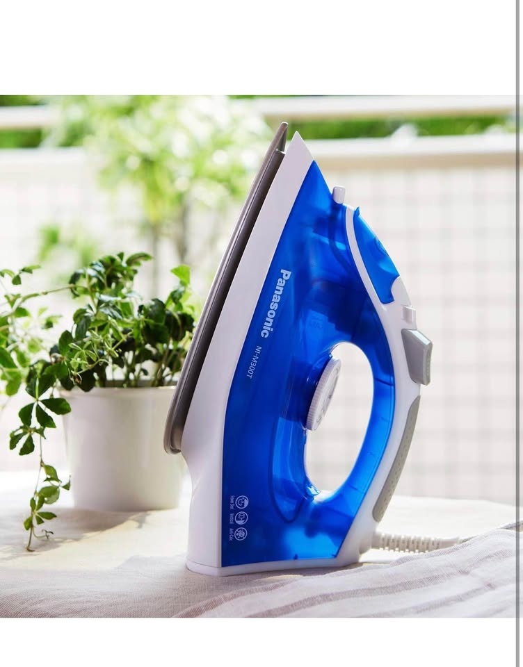 Panasonic NIM300TA Ultra-Light Steam Iron - photo 3