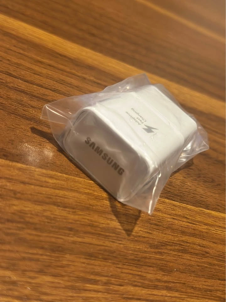 Certified Adaptive Fast Charger 15W for Samsung (USB A) - photo 3