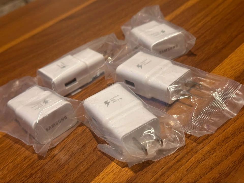 Certified Adaptive Fast Charger 15W for Samsung (USB A) - photo 5