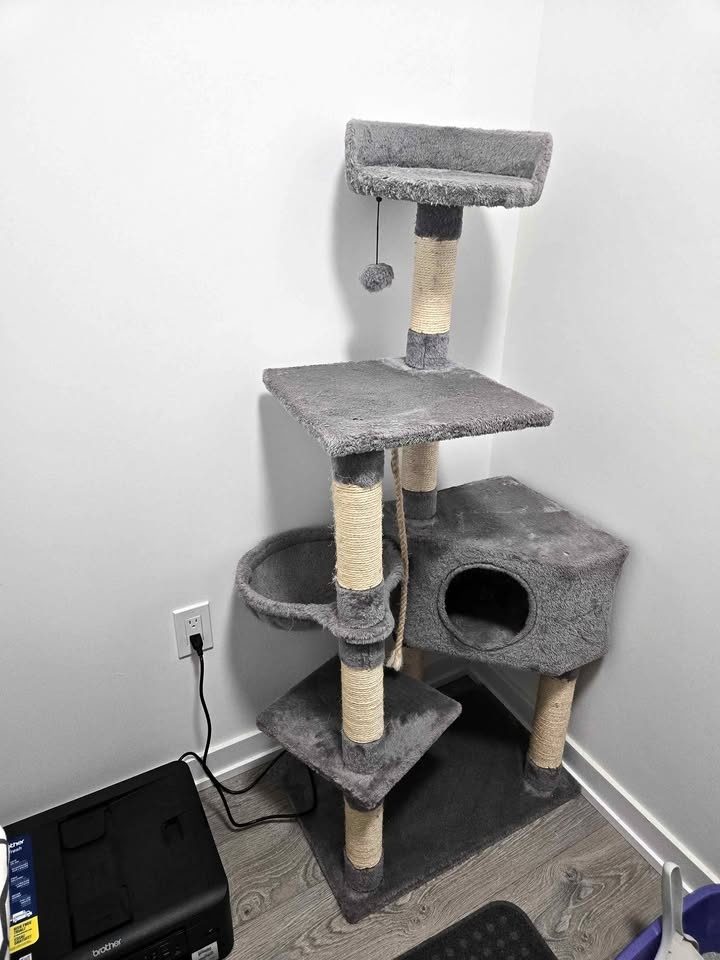 Cat tree