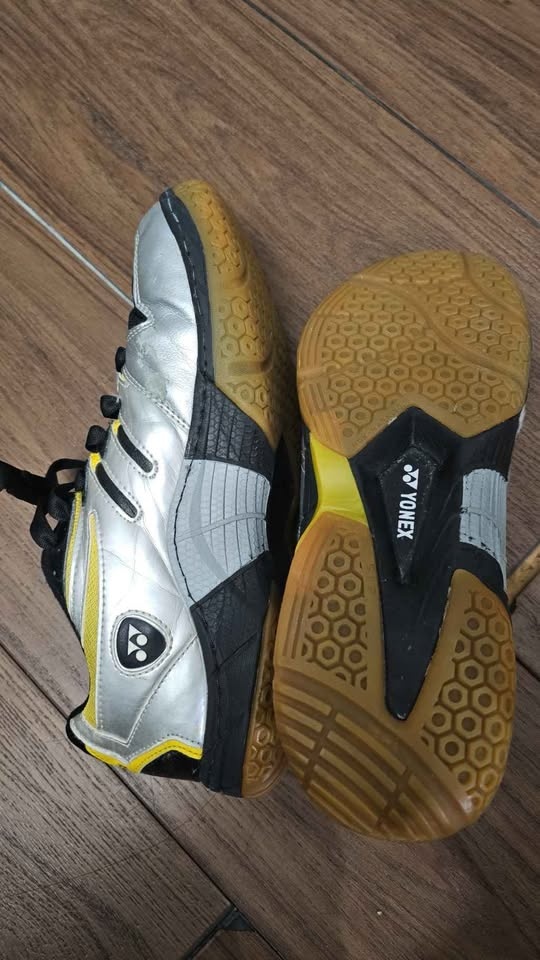 Yonex Badminton Non-Marking Court Shoes US 9.5 - photo 3