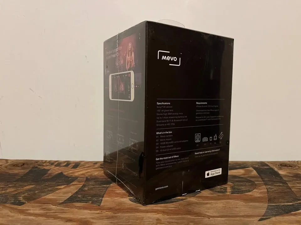 Mevo livestreaming camera / in-box image indicator(4)