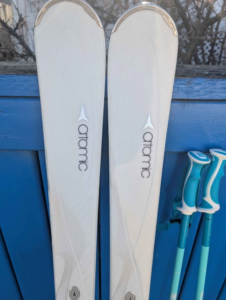 Complete Ski Package: Skis, Boots, Poles, Helmet, Goggles