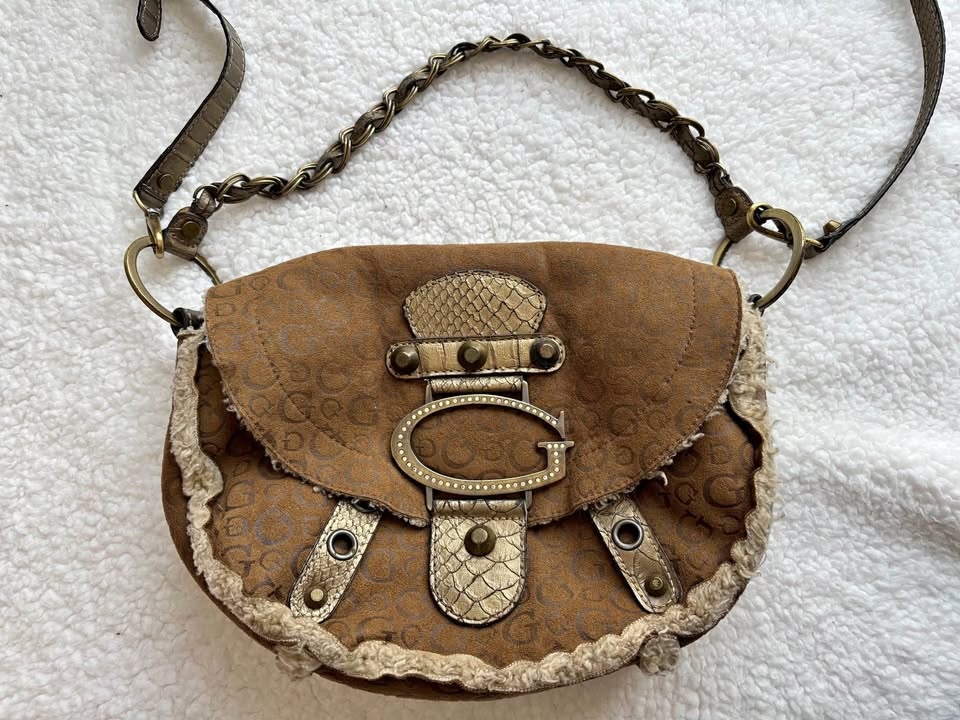 RARE Vintage Y2K Guess Camel Brown Padded Shoulder Bag
