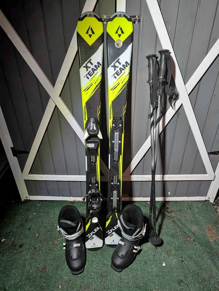 Kids Ski Package: 110cm Skis, Boots, Helmet, Goggles, Poles