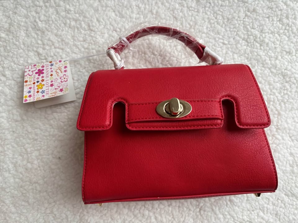 NWT Canadian Designer Jeanne Lottie Red Vintage 2-Way Small Bag - photo 2
