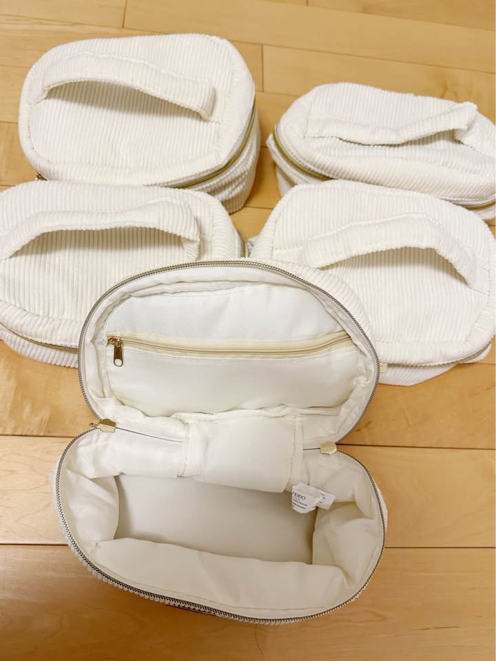 3 Brand New Shiseido Makeup/Toiletry Bags - photo 2