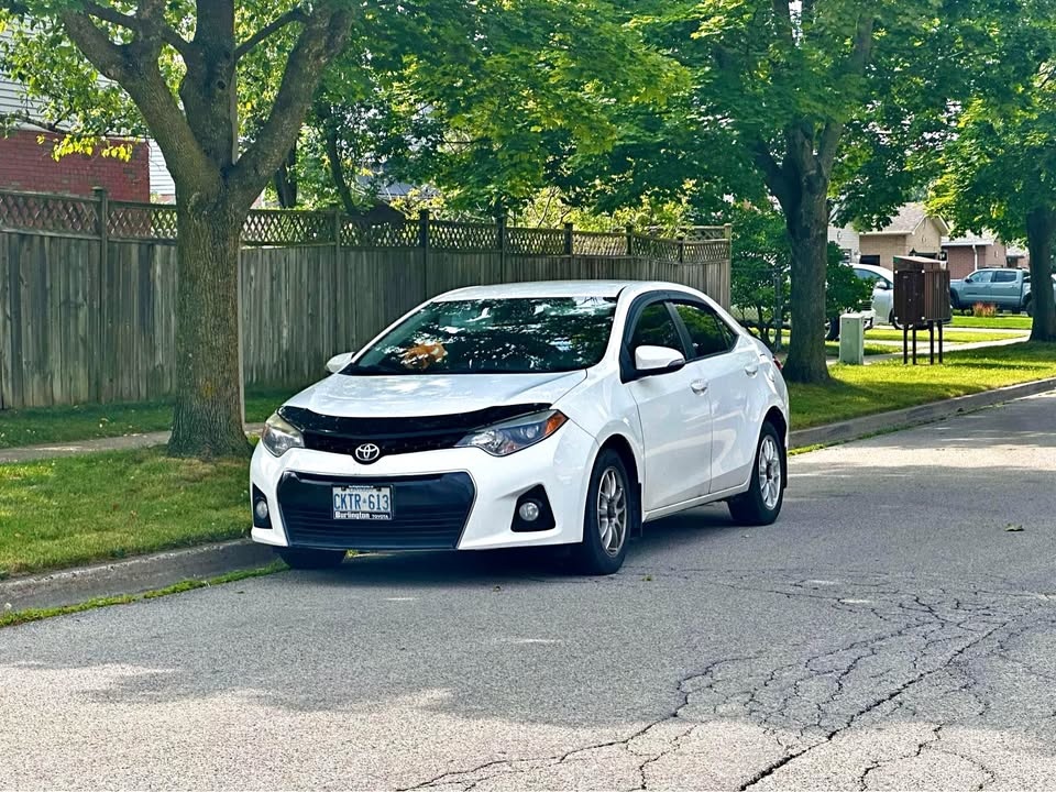 2014 Toyota Corolla S *233k*