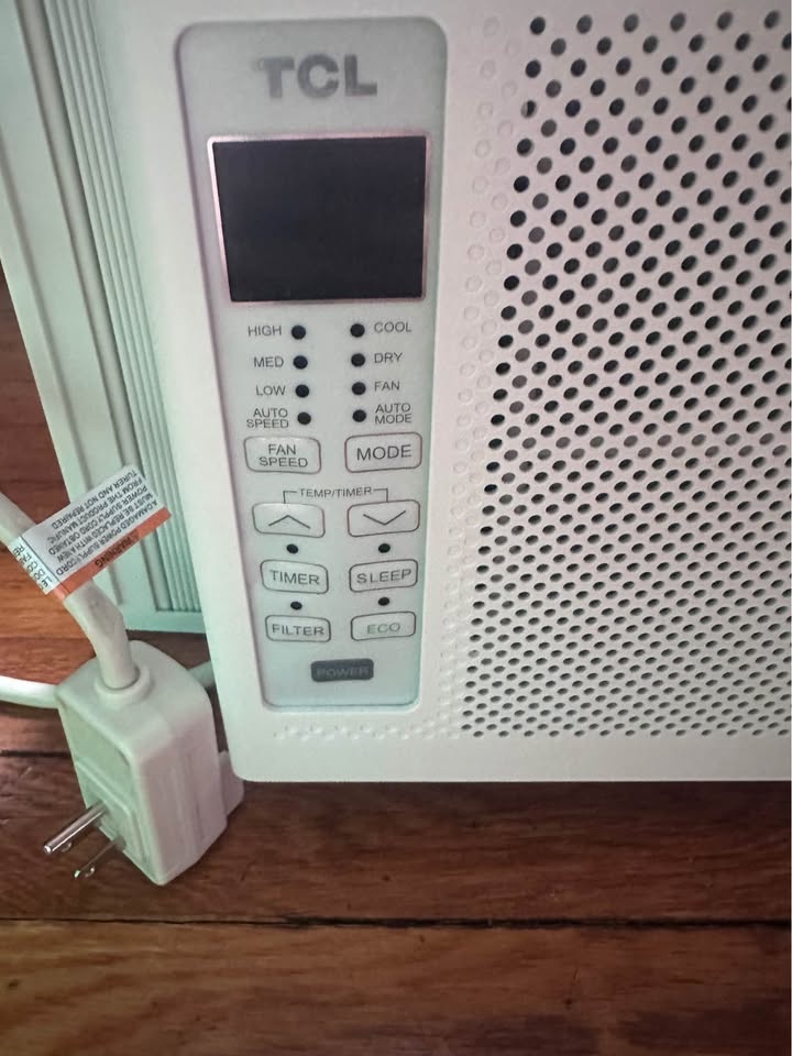 TCL 6000 BTU Air Conditioner - photo 2