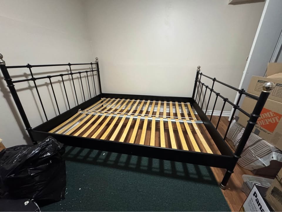 Queen Bed Frame - photo 3