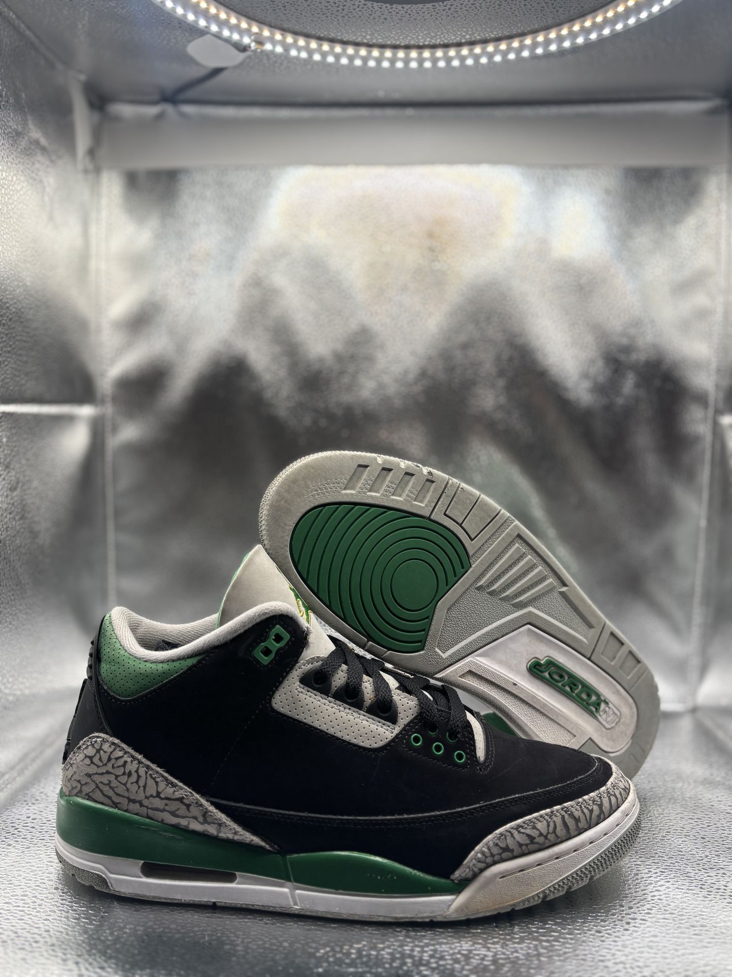 Air Jordan 3 Pine Green