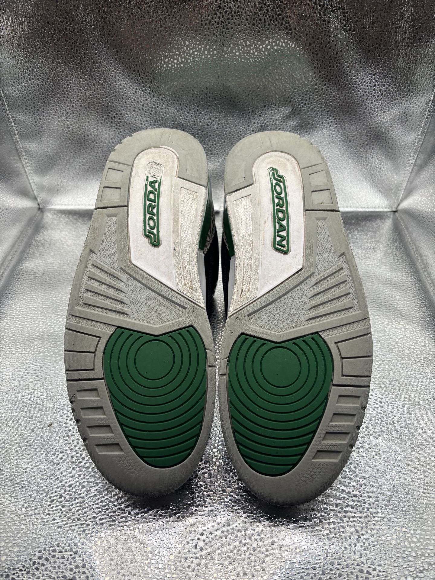 Air Jordan 3 Pine Green - photo 3