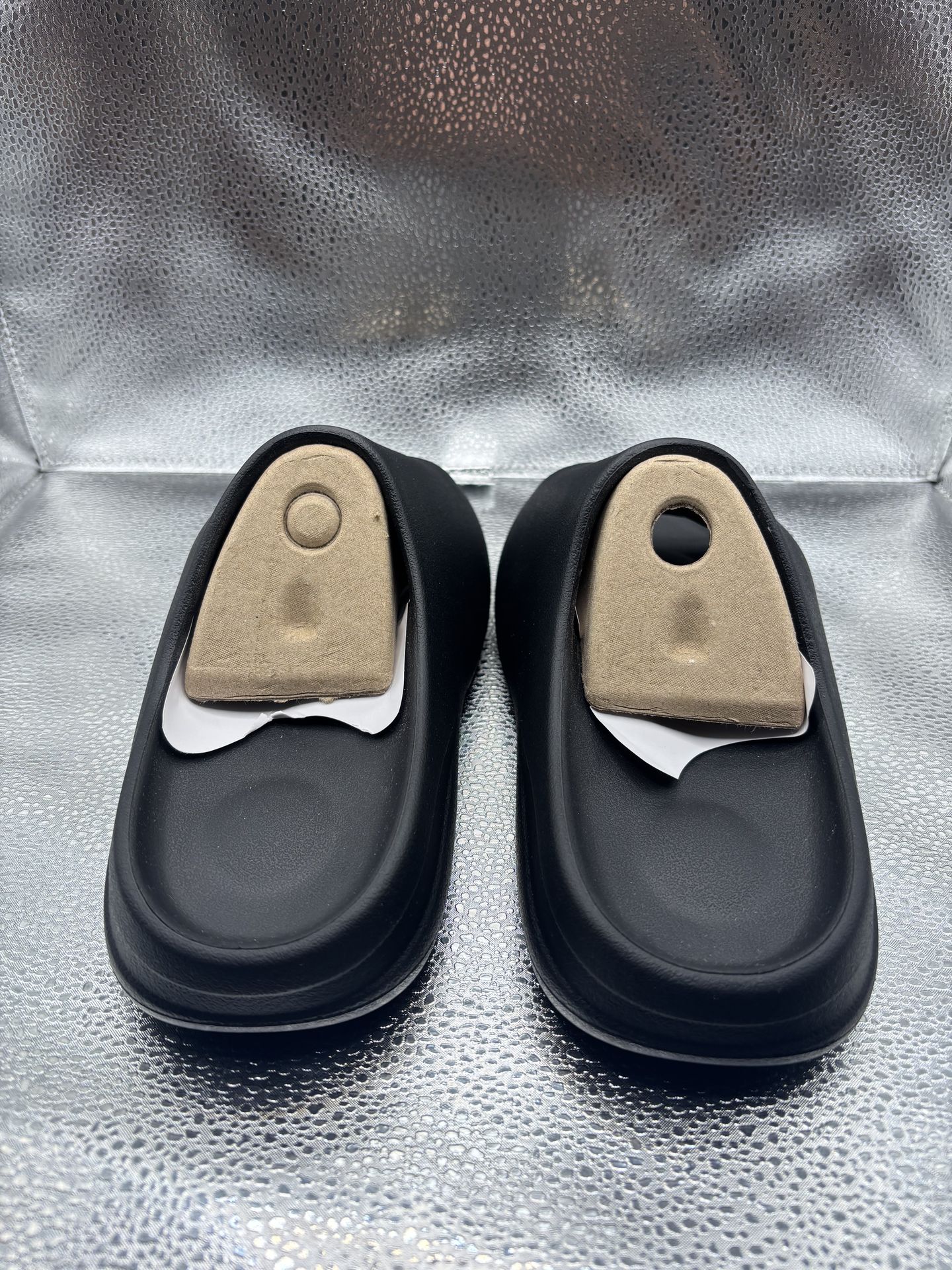 Yeezy Slide YS-01 Black - photo 4