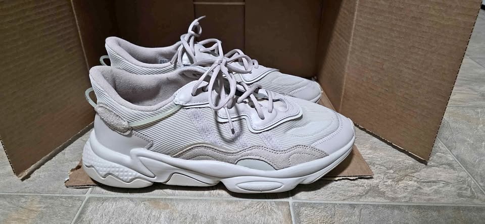 Adidas Ozweego Men US Size 12
