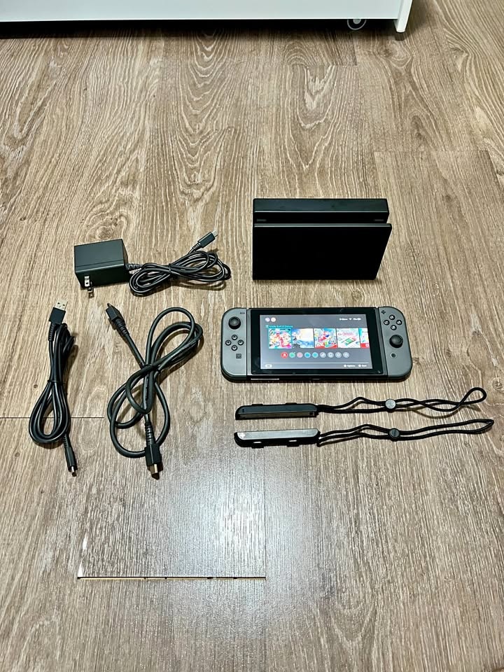 Nintendo Switch V1 unpatched - moddable