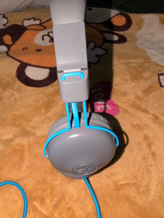JLABS Headphones - photo 2