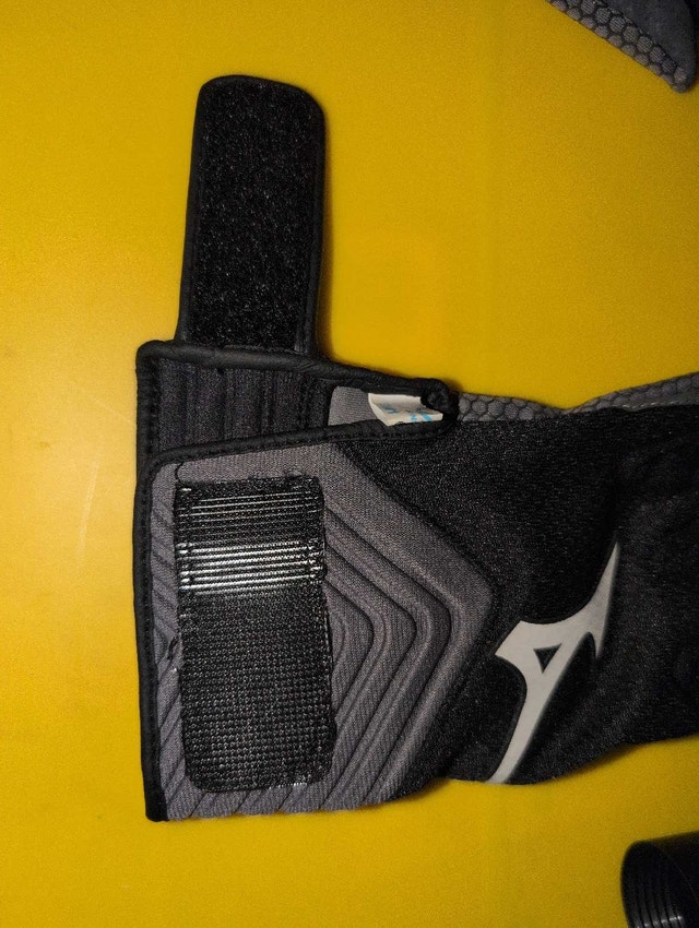 Mizuno Riding Gloves - Size Small - photo 4
