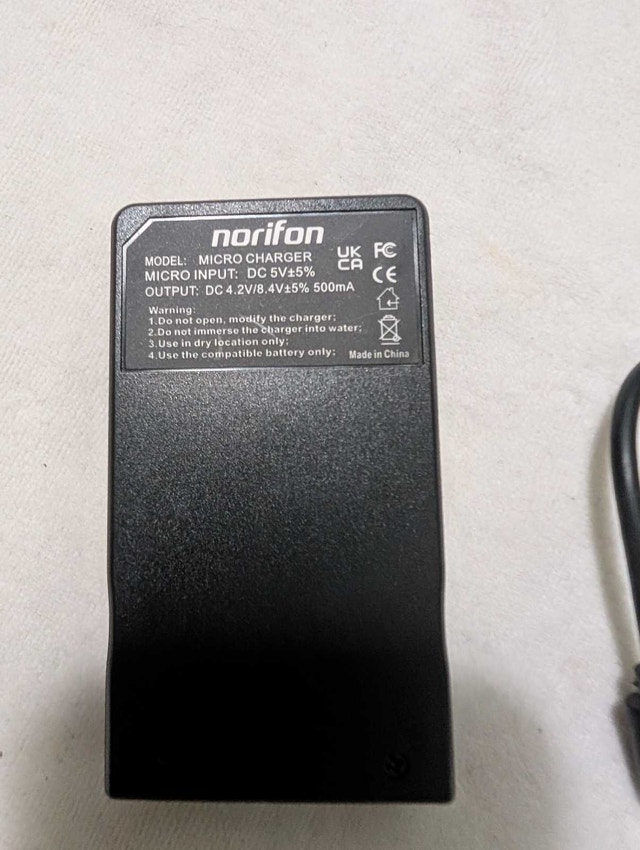 Norifon LP-E17 Battery Charger - photo 3