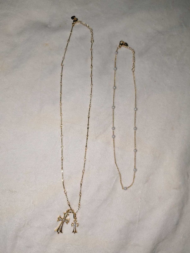 Holy Cross Necklaces - photo 2