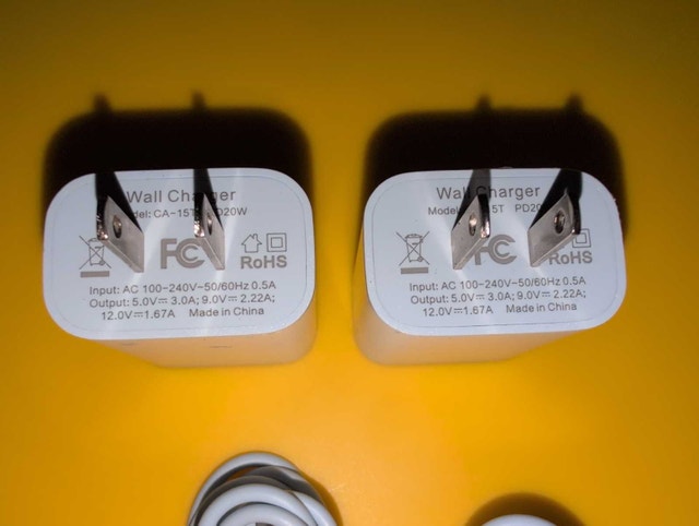 USB Wall Charger - photo 2