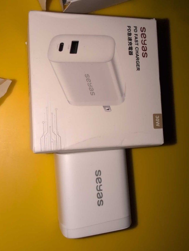 Seyas 30W PD Fast Charger - USB & Type-C Ports - photo 4