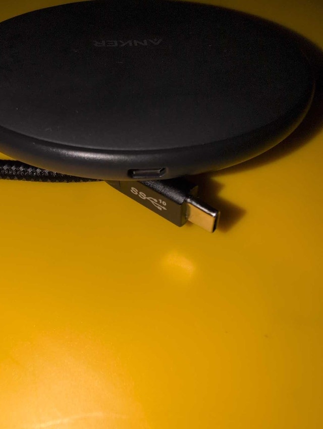 Anker Wireless Charger - photo 3