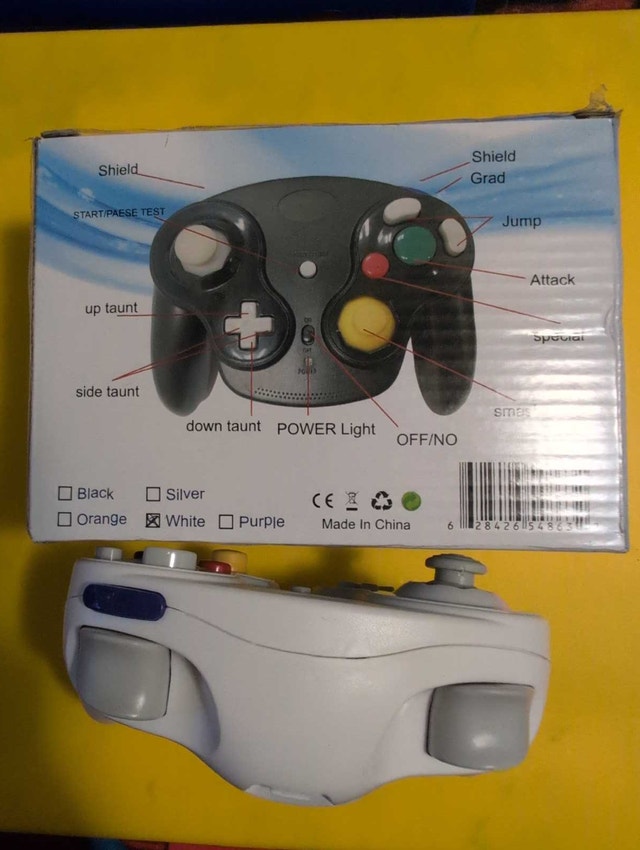 GameCube Controller - photo 2