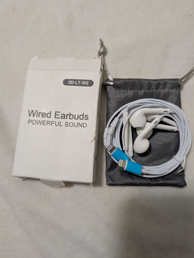 New Apple Wired Earbuds