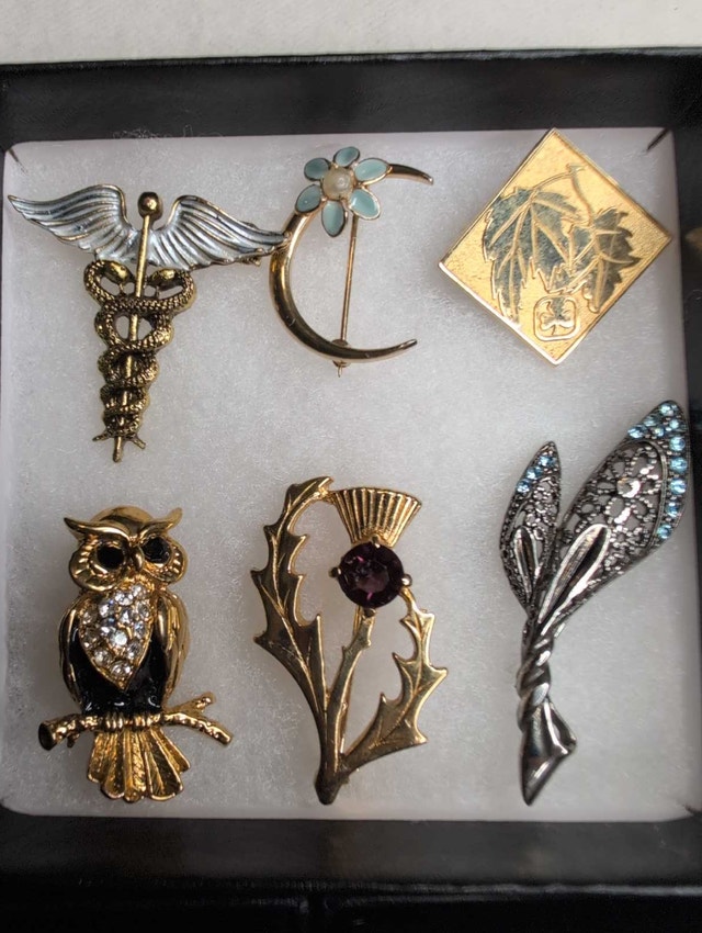 Vintage Brooches - photo 2