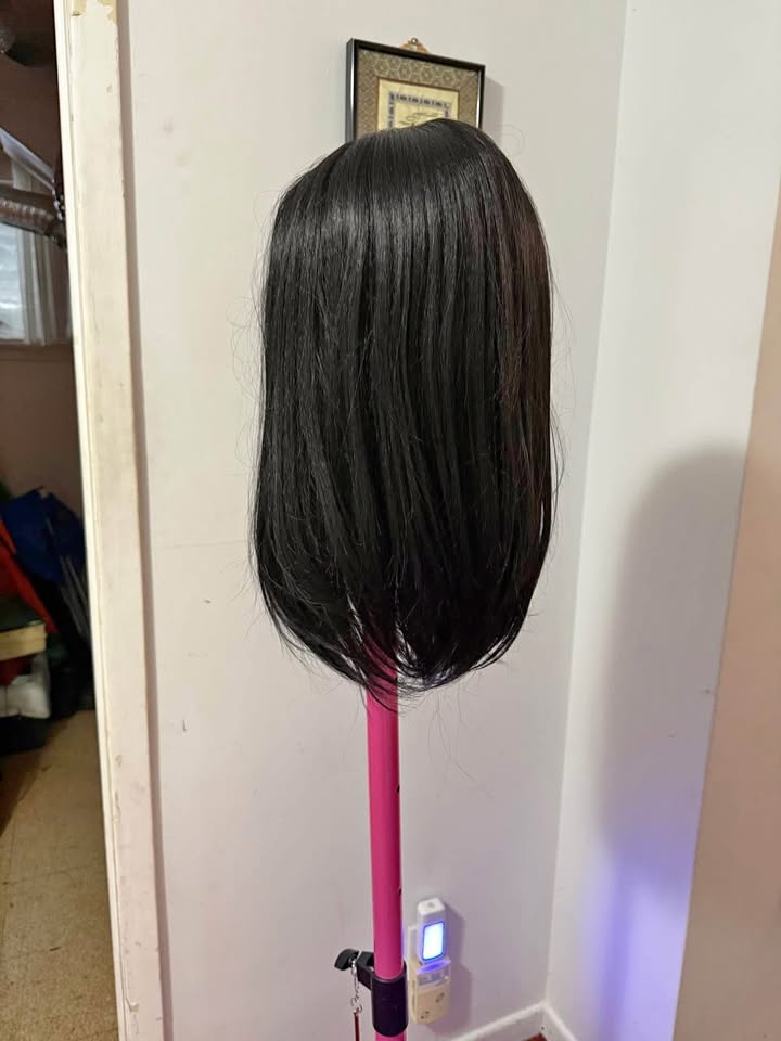Mannequin Head Stand