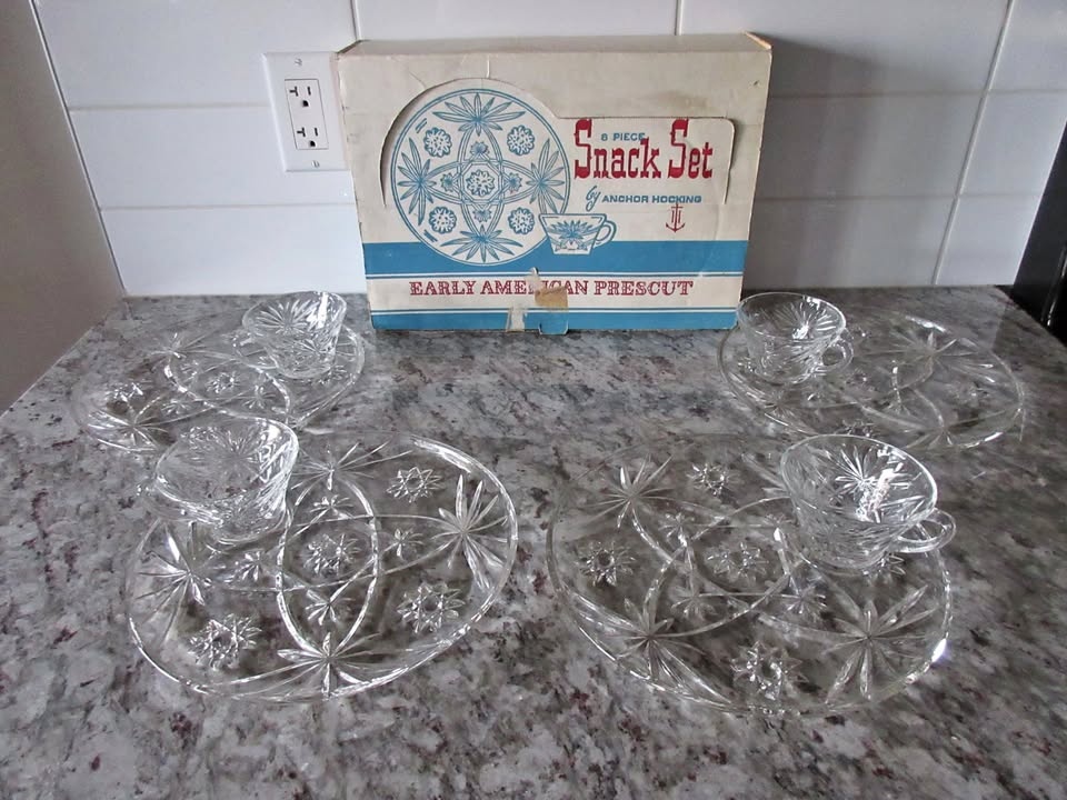 Vintage Anchor Hocking 8 Pc Snack Set - Early American Precut