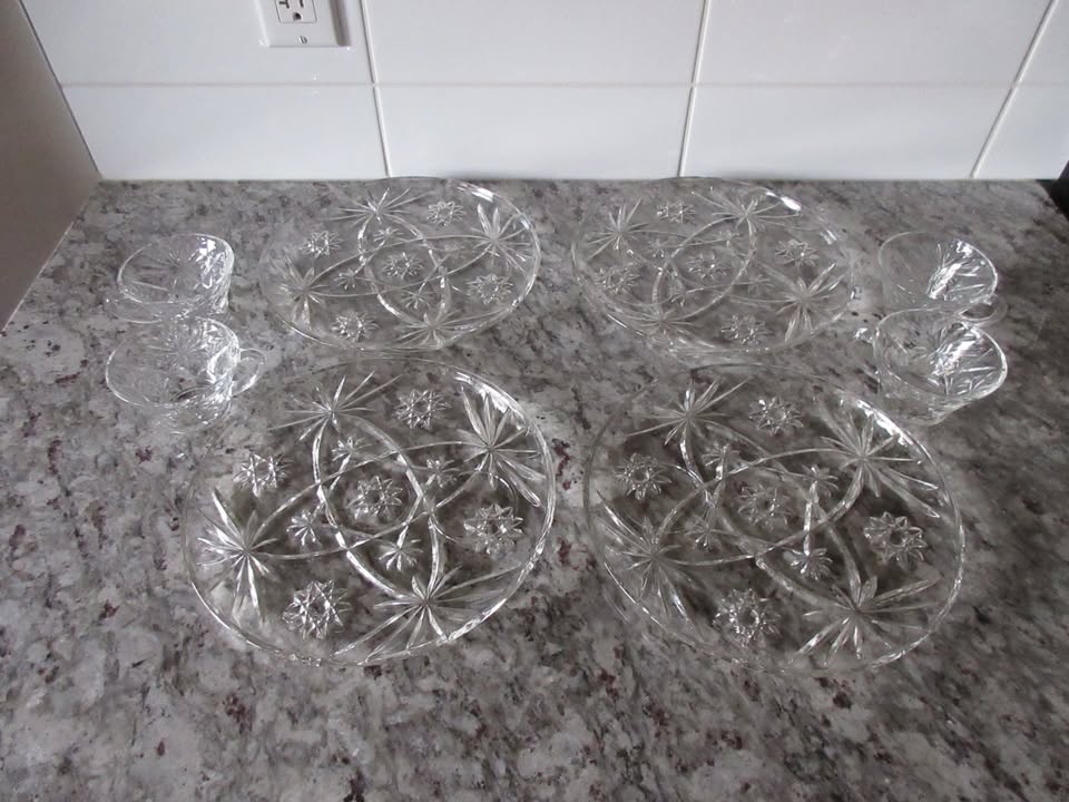 Vintage Anchor Hocking 8 Pc Snack Set - Early American Precut - photo 3