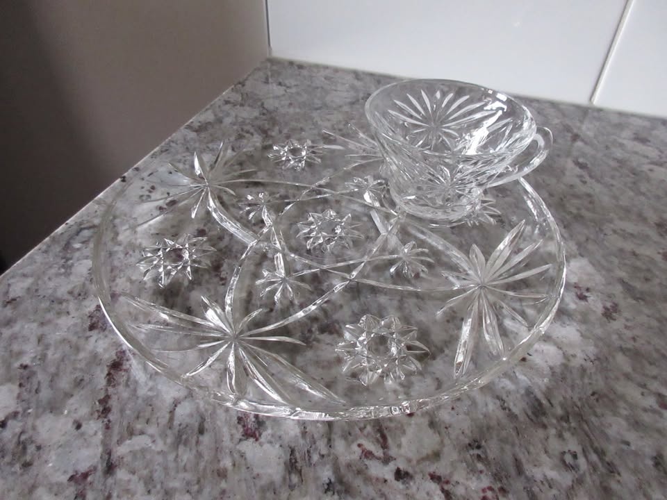Vintage Anchor Hocking 8 Pc Snack Set - Early American Precut - photo 5