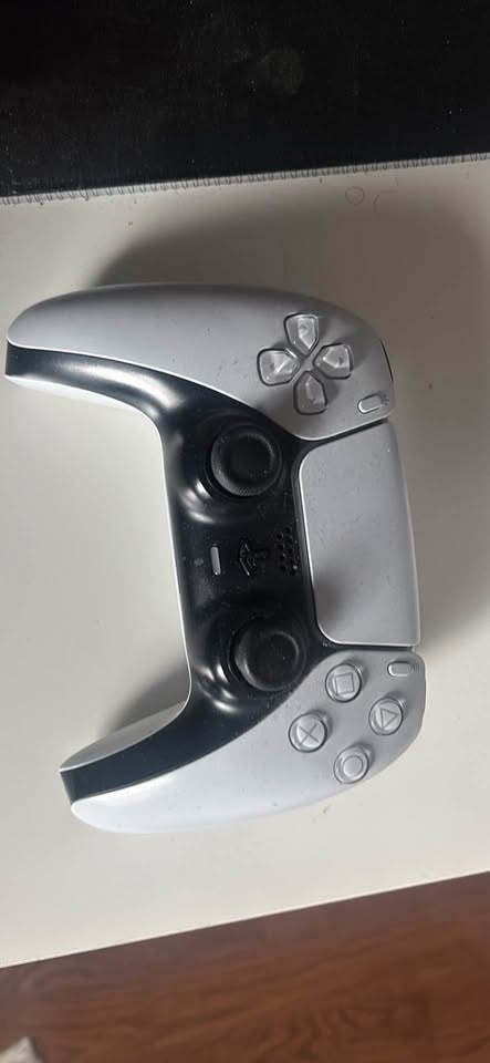 Sony PlayStation 5 PS5 Console + DualSense Controller - photo 4