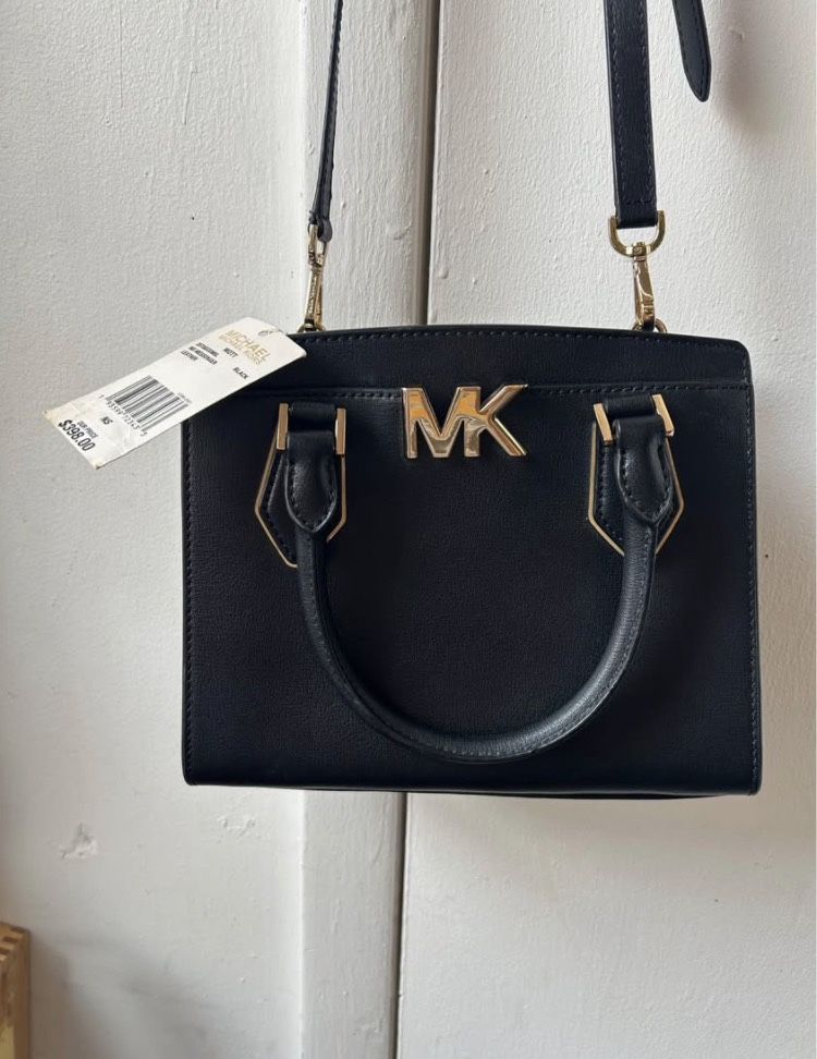 Authentic Michael Kors Crossbody - photo 2