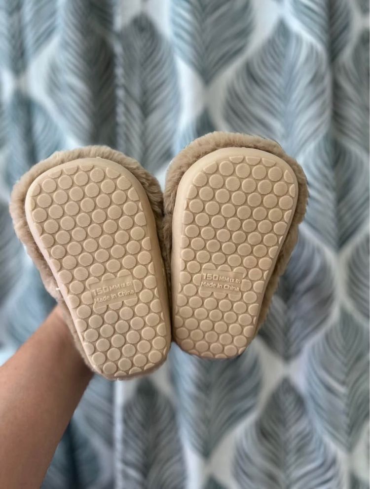 Bunny Slippers Size 8C/9C - photo 3