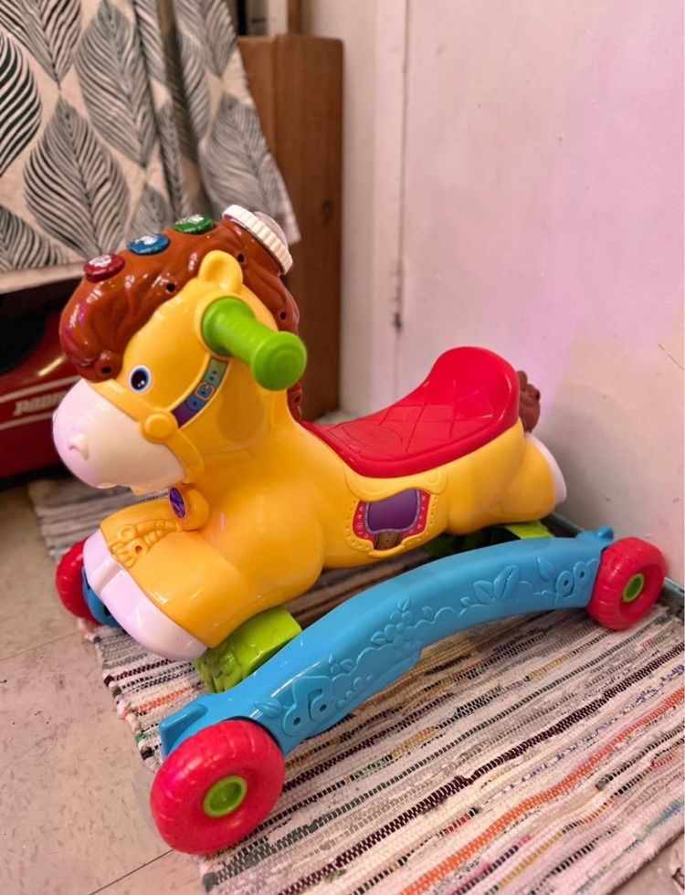 VTech Gallop & Rock Learning Pony Works