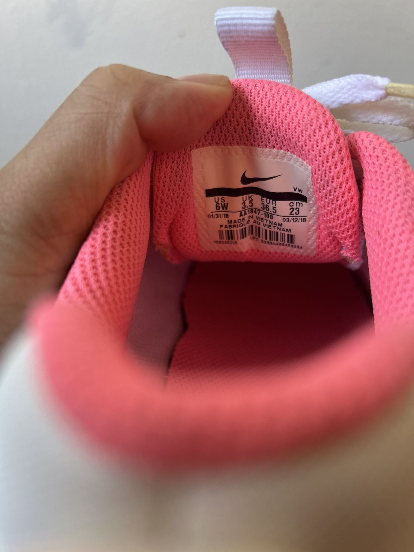 Nike Golf Shoes Size 6W - photo 4