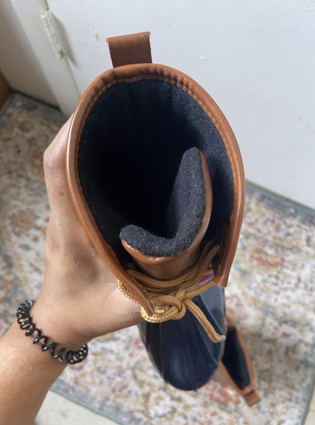 Waterproof Fleece Lined Boots Size 5 - photo 2