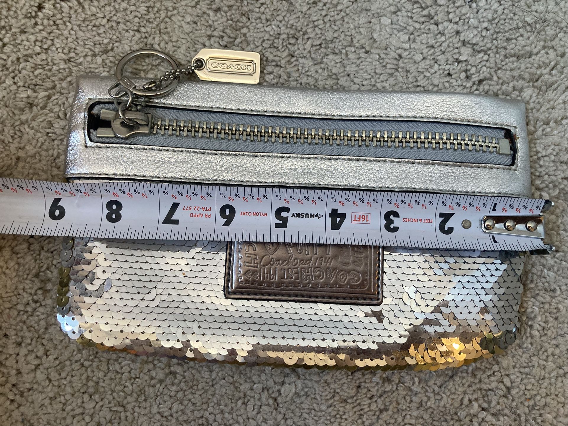 Coach Poppy Silver Sequin Wristlet/Clutch - photo 5