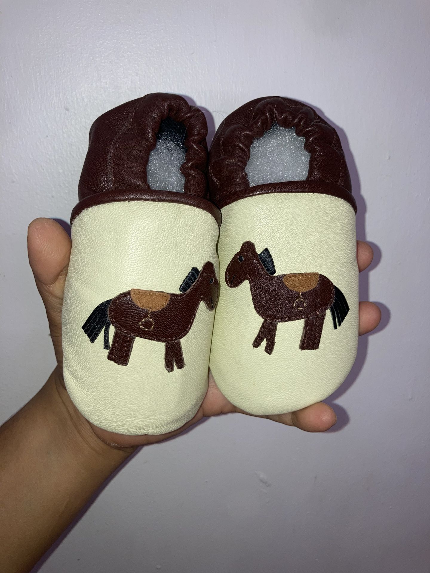 New Baby Side Sole Shoes Size XL 12-18 Months