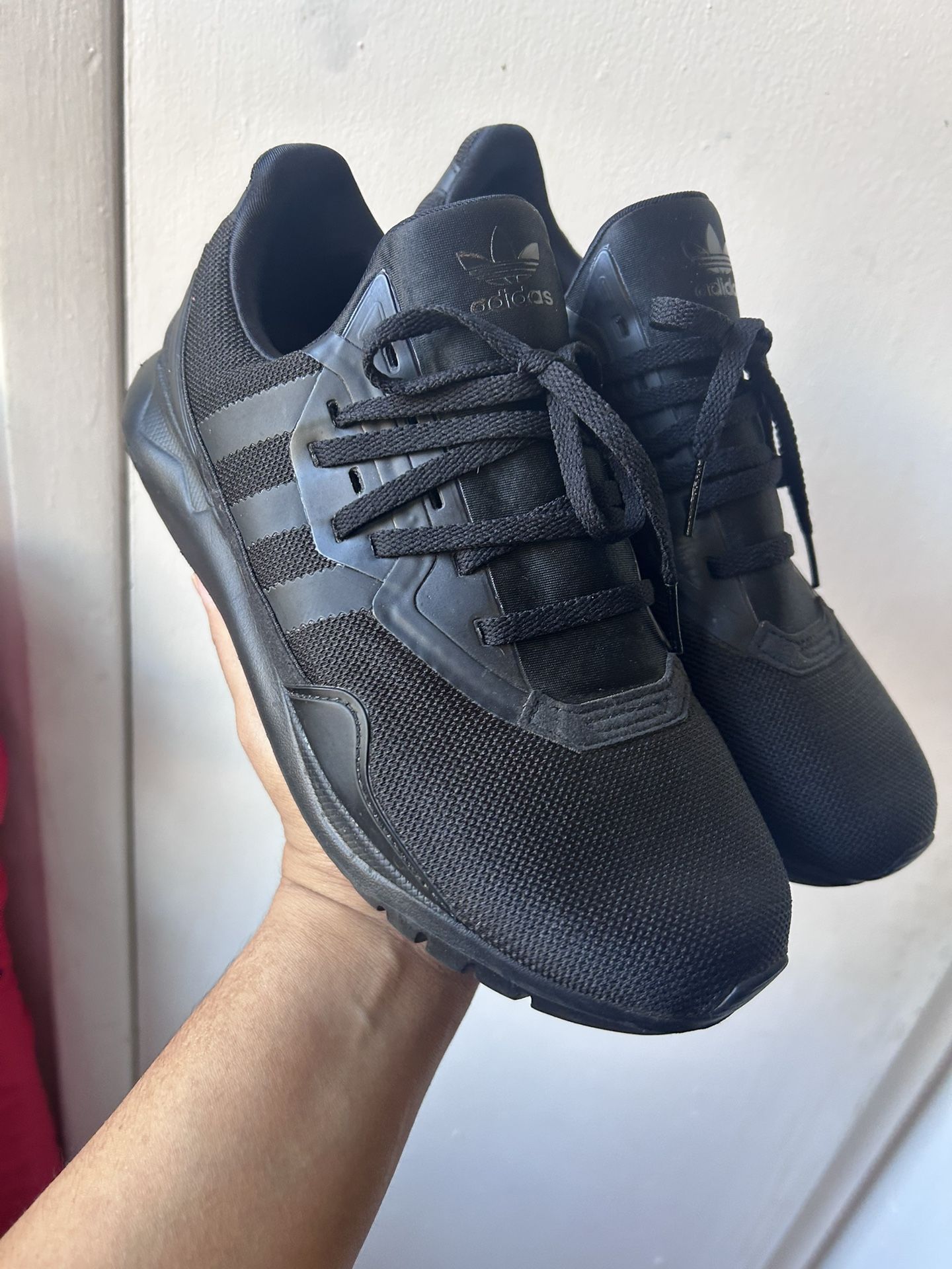 Adidas Sneakers Size 6.5 - photo 2