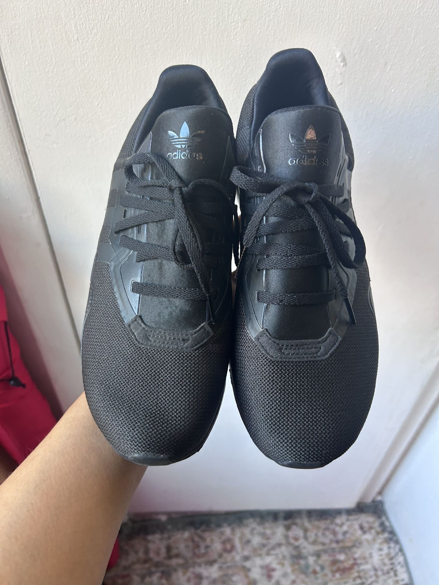 Adidas Sneakers Size 6.5 - photo 3