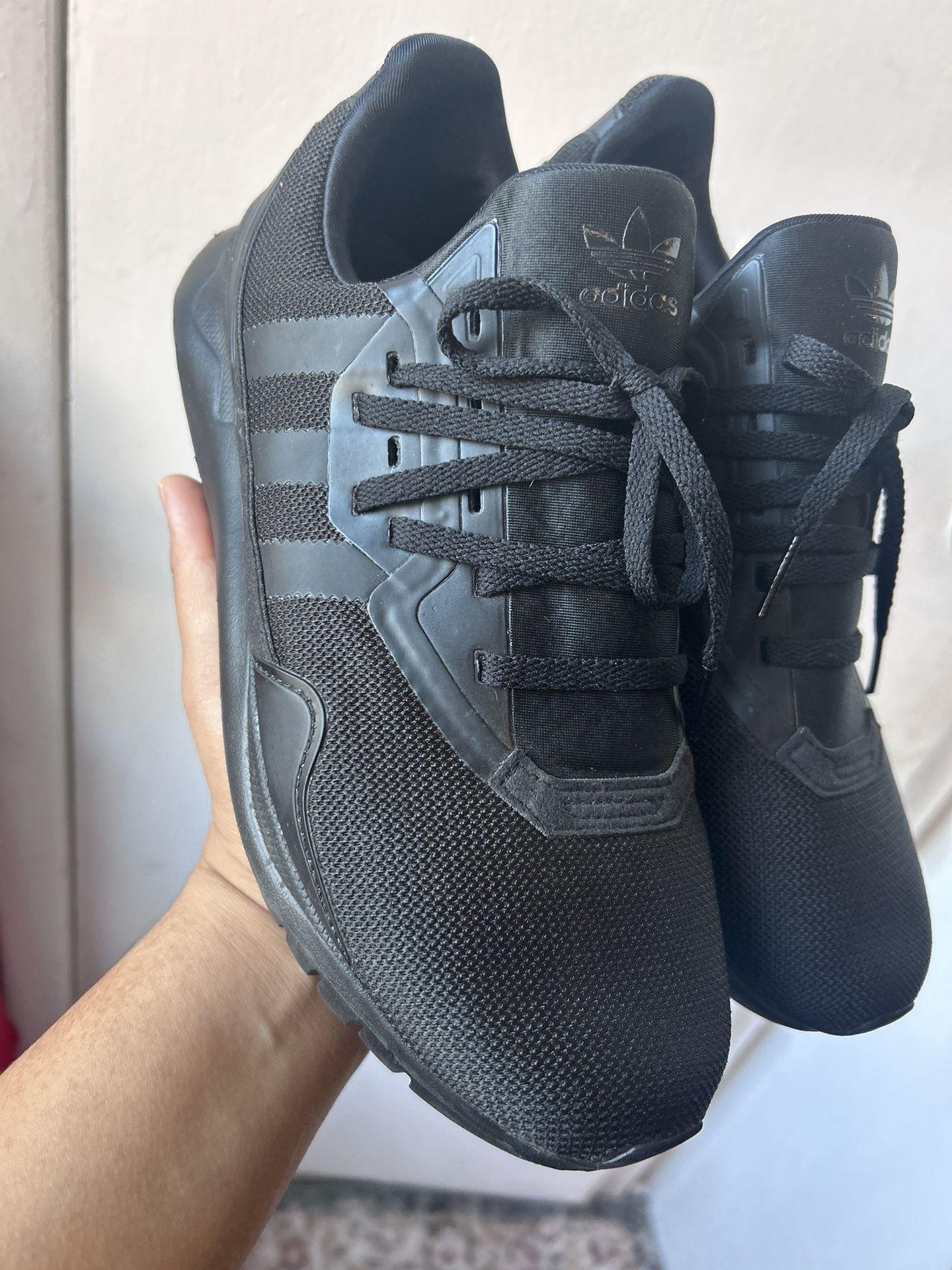 Adidas Sneakers Size 6.5 - photo 4