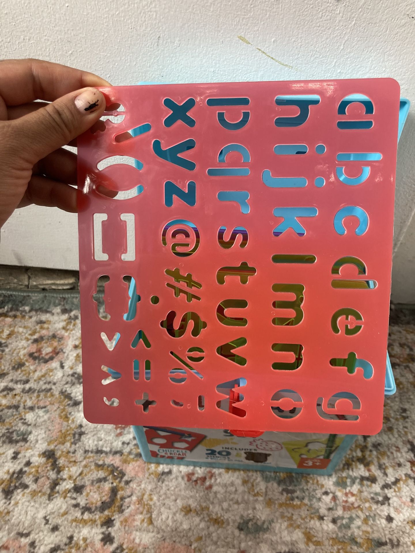 Chuckle & Roar Ultimate Stencil Set 20 Stencils - photo 3