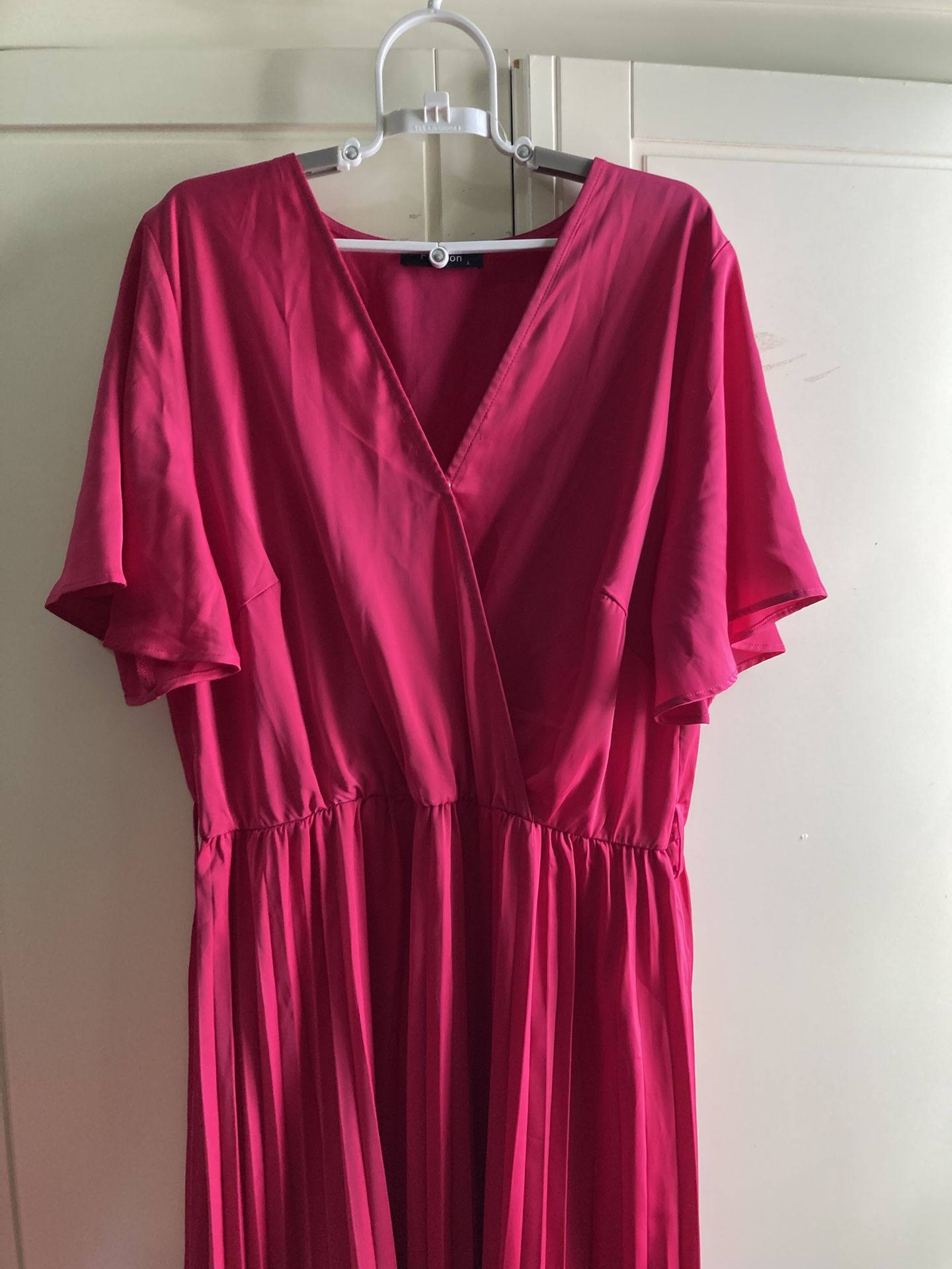 Women’s Dress Size L - photo 2