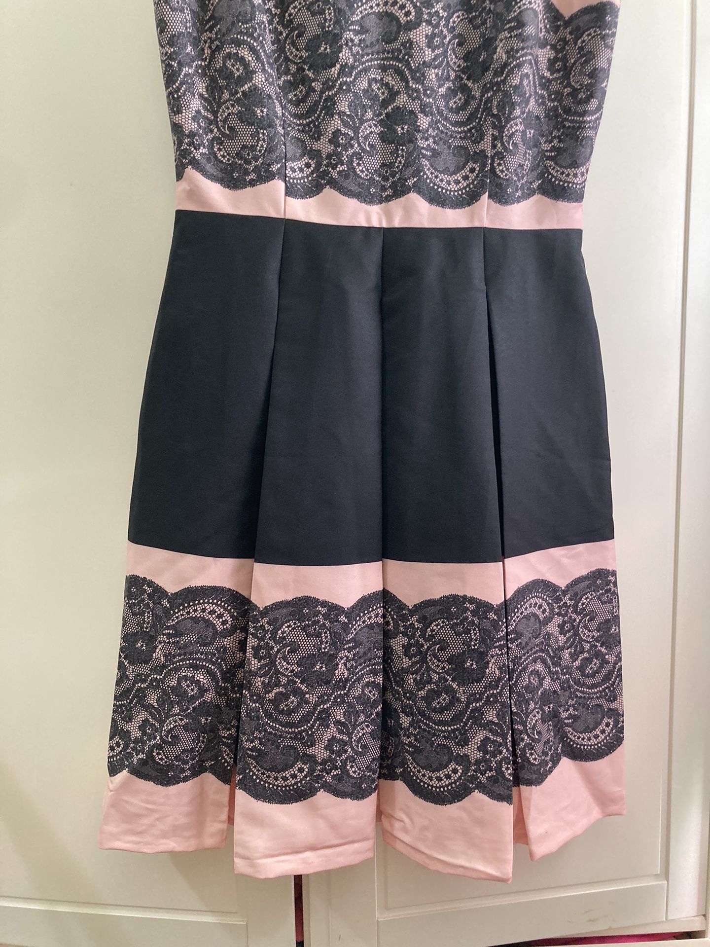 Tahari Size 8 - photo 3